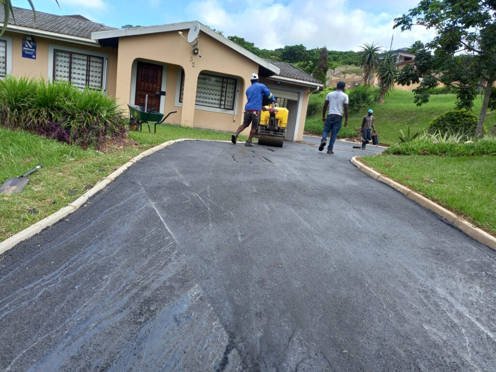 Asphalt Tar Surfaces Johanessburg 1024x768 1